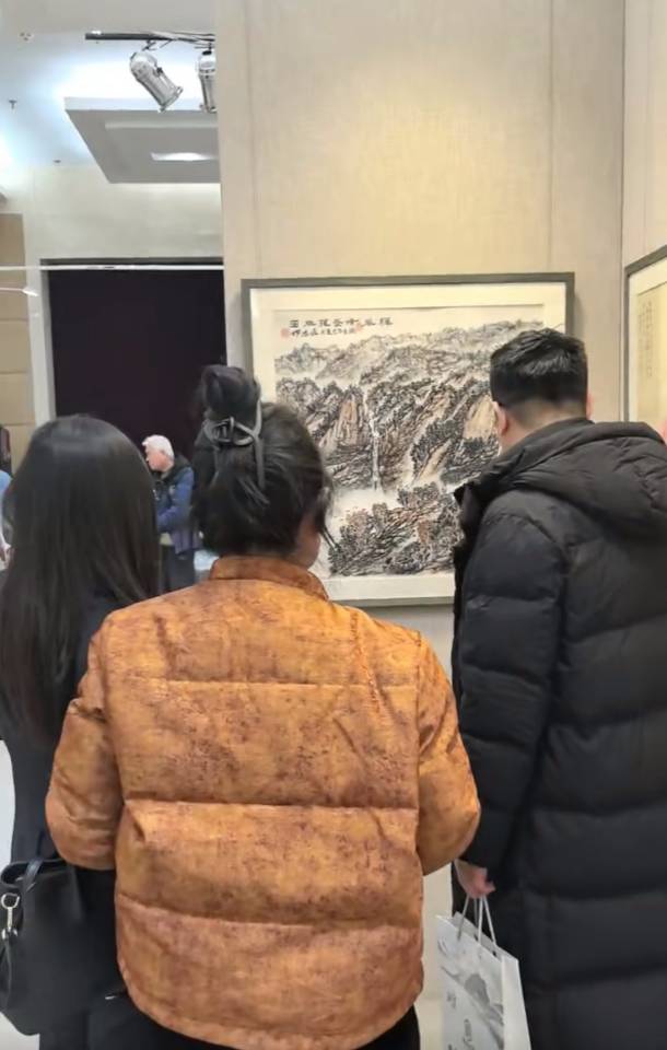 点击缩小